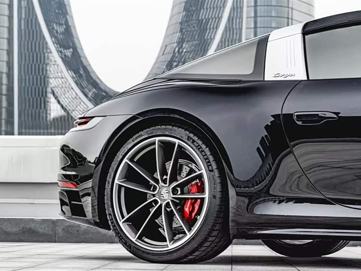 Фото 3 - Porsche 911