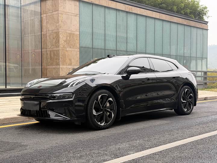 Фото 1 - Zeekr 001