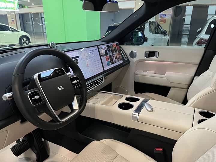 Фото 6 - LiXiang L8