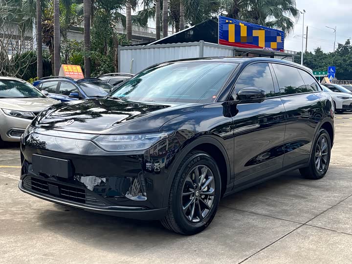 Фото 1 - Leapmotor C11