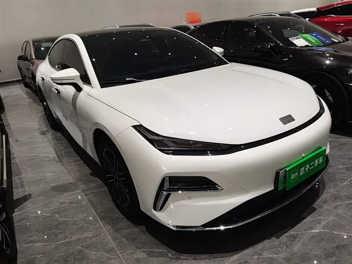 Фото 4 - Geely Galaxy Starshine 8 EM-i