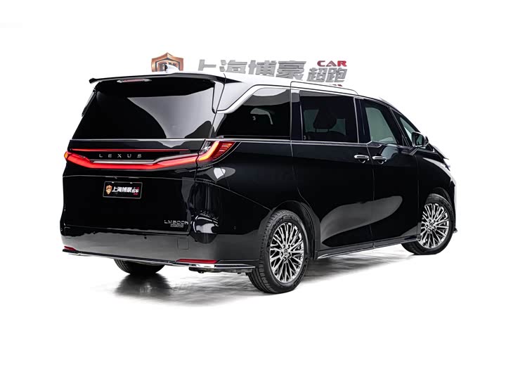 Фото 4 - Lexus LM