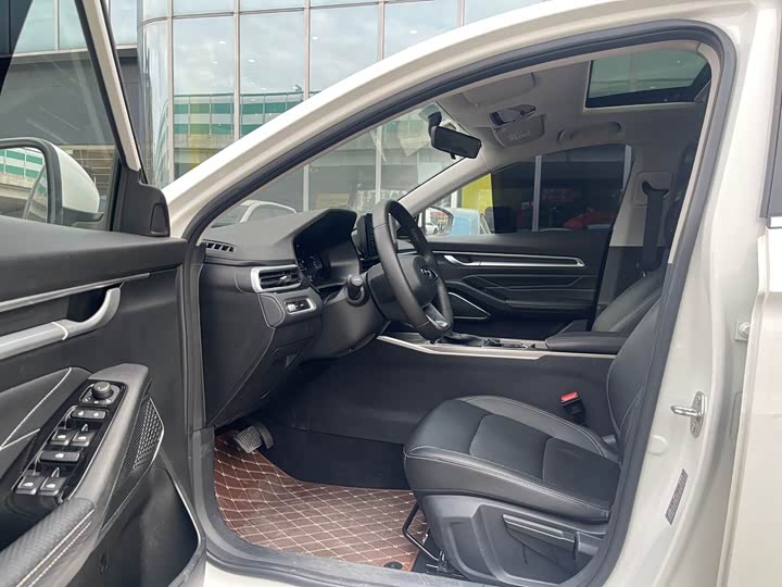 Фото 9 - Geely Emgrand