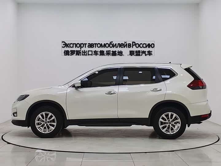 Фото 5 - Nissan X-Trail