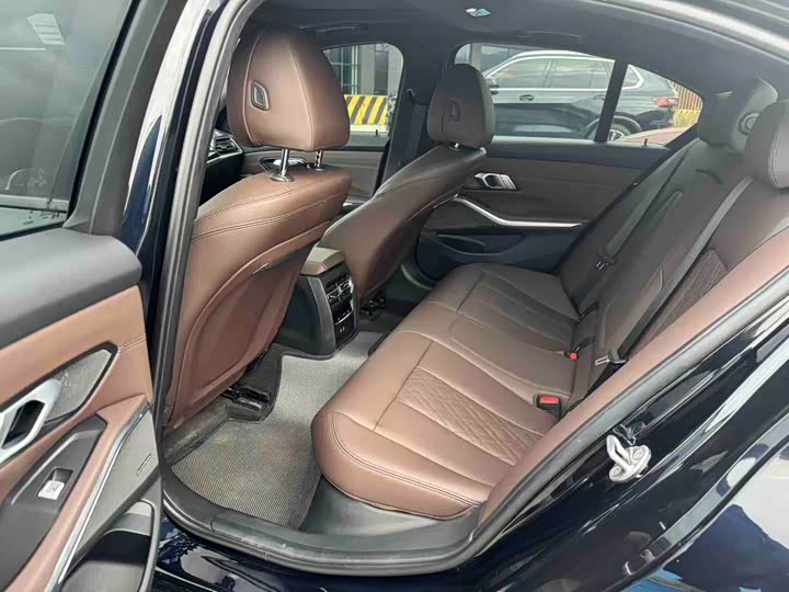 Фото 4 - BMW 3 Series