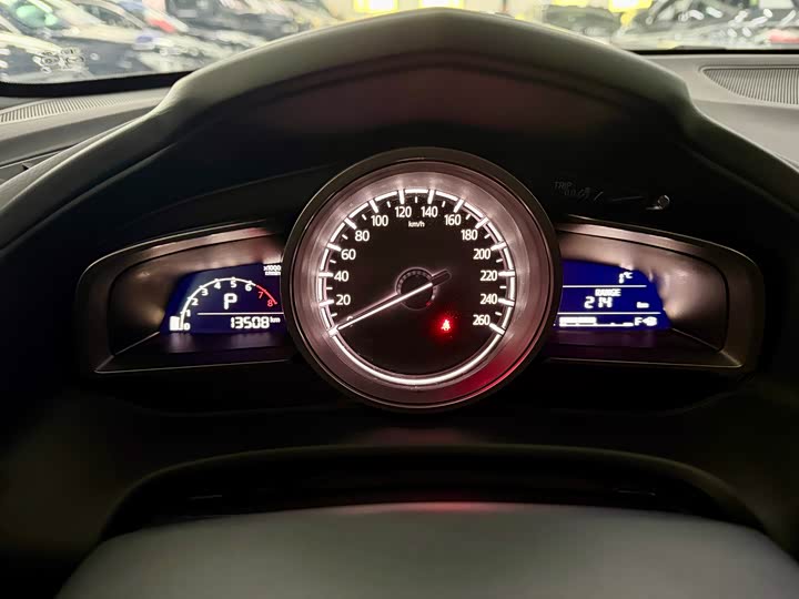 Фото 7 - Mazda CX-4