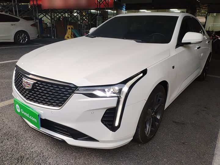 Фото 2 - Cadillac CT4