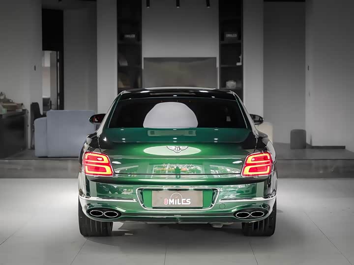 Фото 5 - Bentley Flying Spur