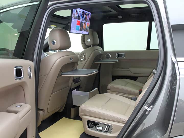 Фото 4 - LiXiang L9