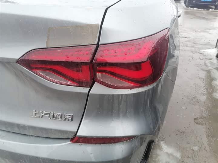 Фото 8 - Chevrolet Monza