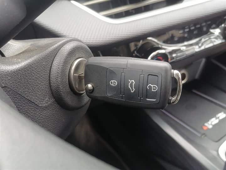 Фото 9 - Chevrolet Monza