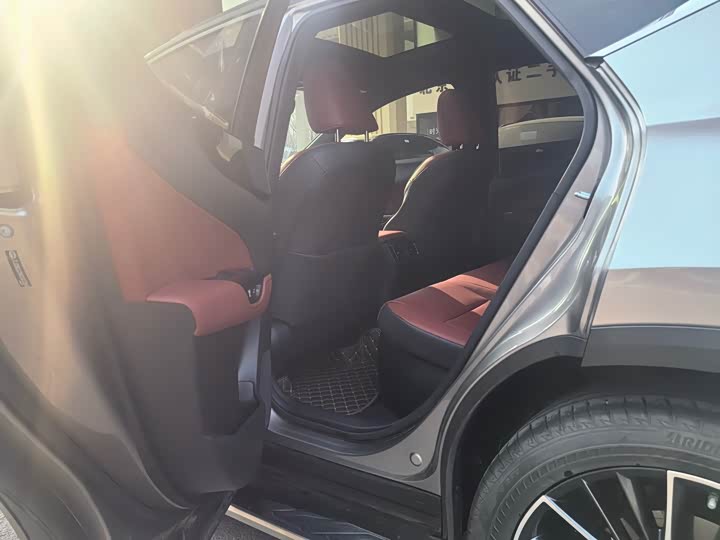 Фото 7 - Lexus NX