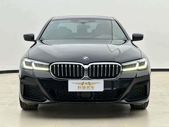 Фото 2 - BMW 5 Series