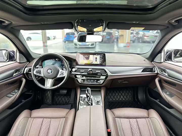Фото 5 - BMW 5 Series