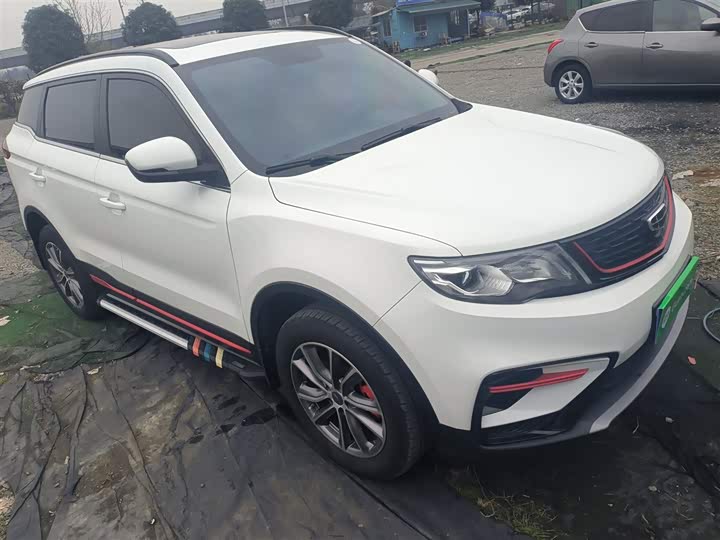 Фото 4 - Geely Atlas