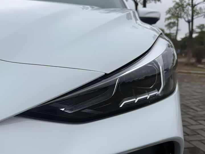 Фото 4 - MG Motor 5