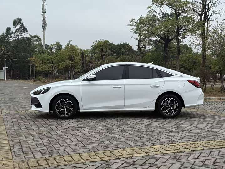 Фото 5 - MG Motor 5