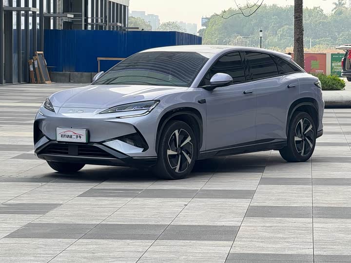 Фото 1 - BYD Sea Lion 07 EV