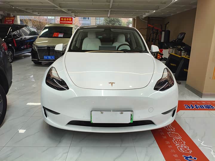 Фото 2 - Tesla Model Y