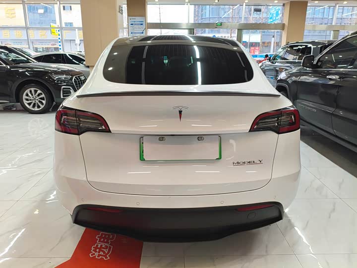 Фото 5 - Tesla Model Y