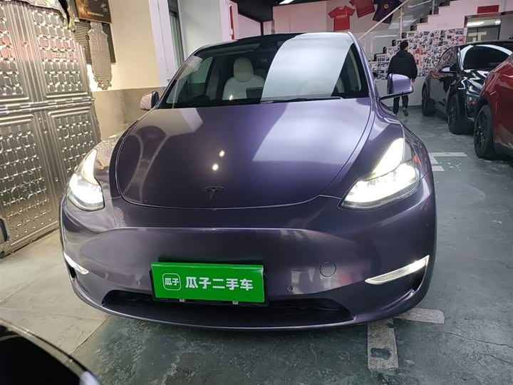 Фото 3 - Tesla Model Y
