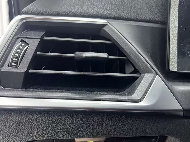 Фото 8 - BMW 3 Series