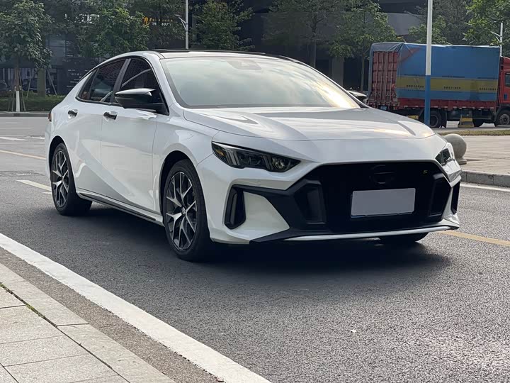 Фото 3 - GAC Trumpchi Empow R