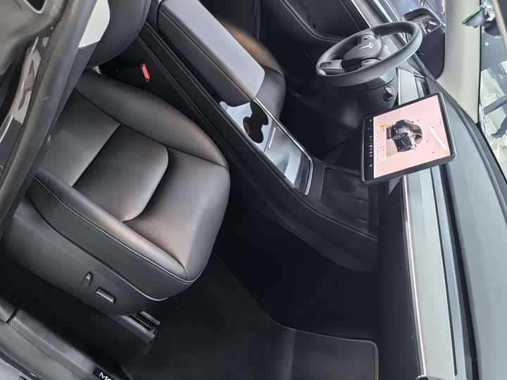 Фото 8 - Tesla Model Y