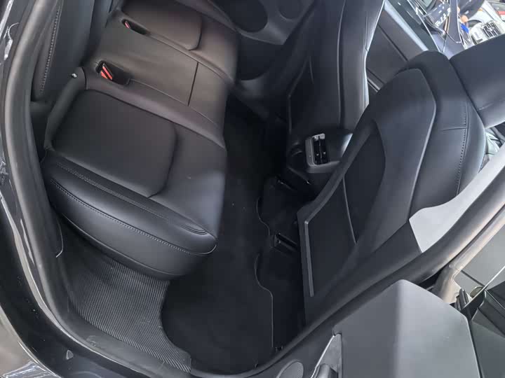 Фото 9 - Tesla Model Y