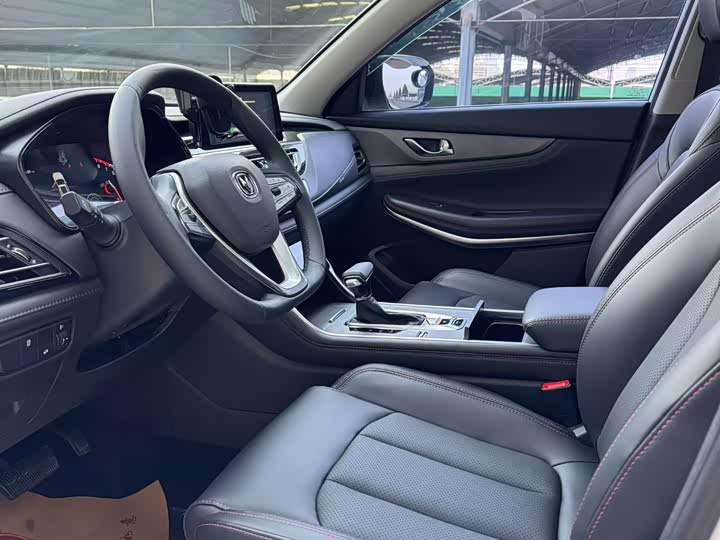 Фото 7 - Changan CS75