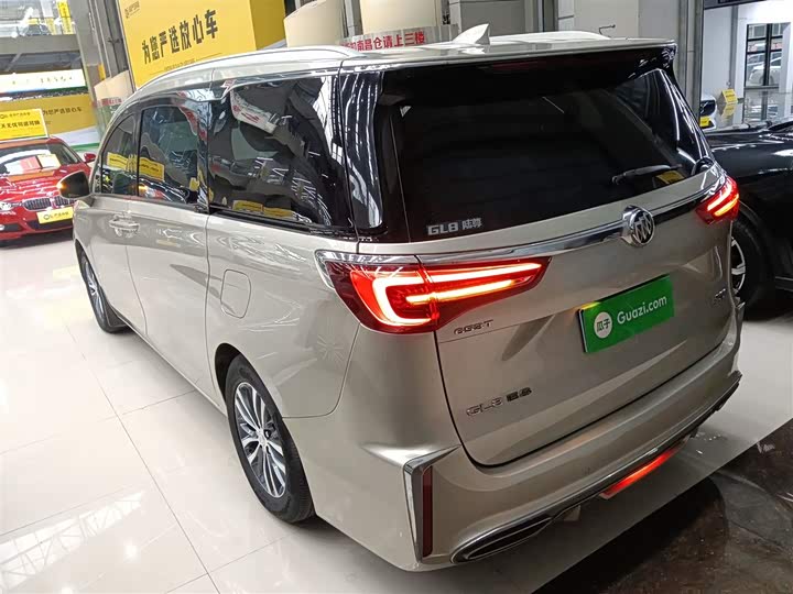 Фото 5 - Buick GL8 ES