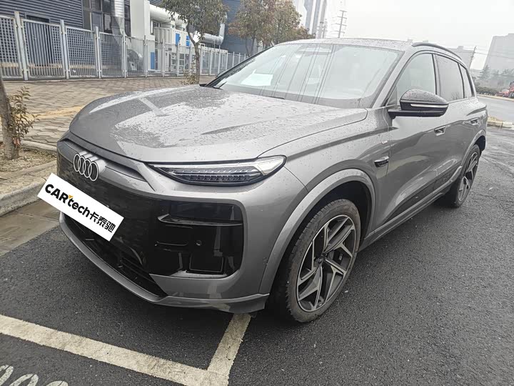 Фото 1 - Audi Q6L e-tron