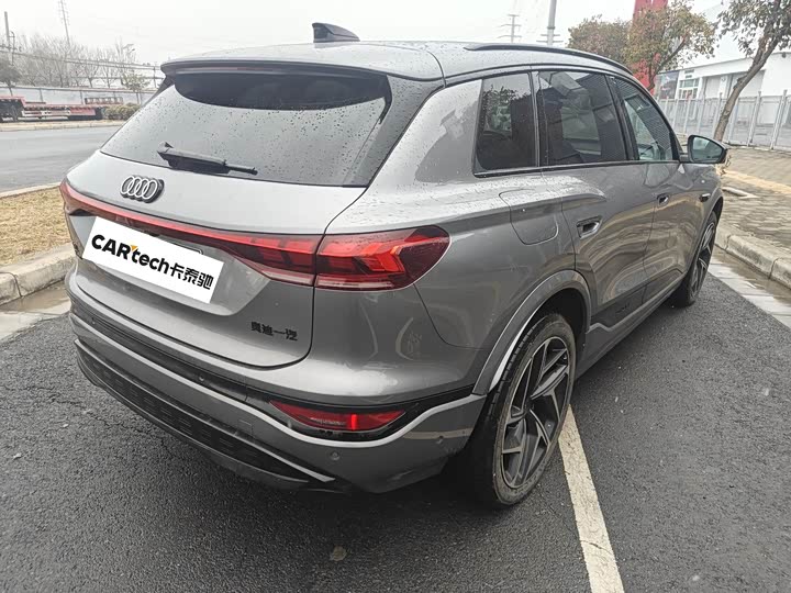 Фото 2 - Audi Q6L e-tron