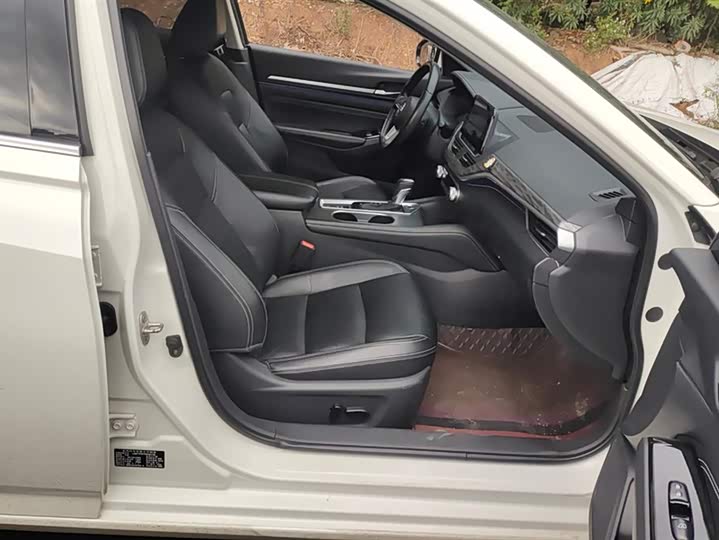 Фото 8 - Nissan Teana