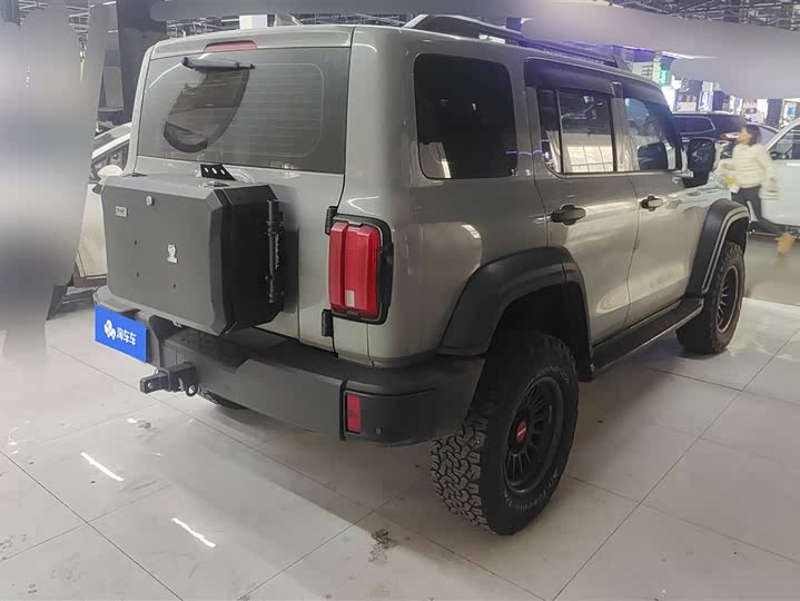 Фото 3 - Tank 300