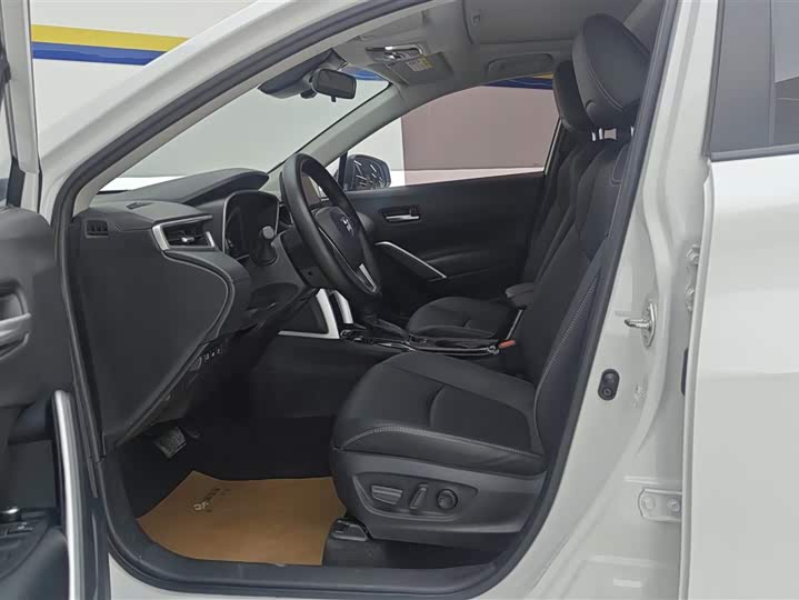 Фото 9 - Toyota Corolla Cross