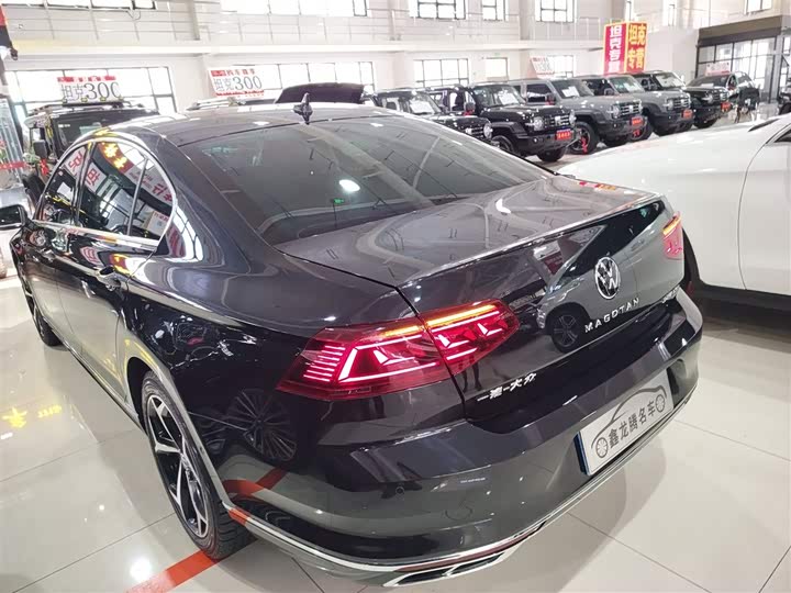 Фото 5 - Volkswagen Magotan