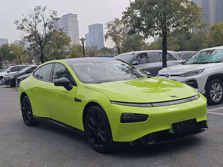 Фото 3 - XPeng P7