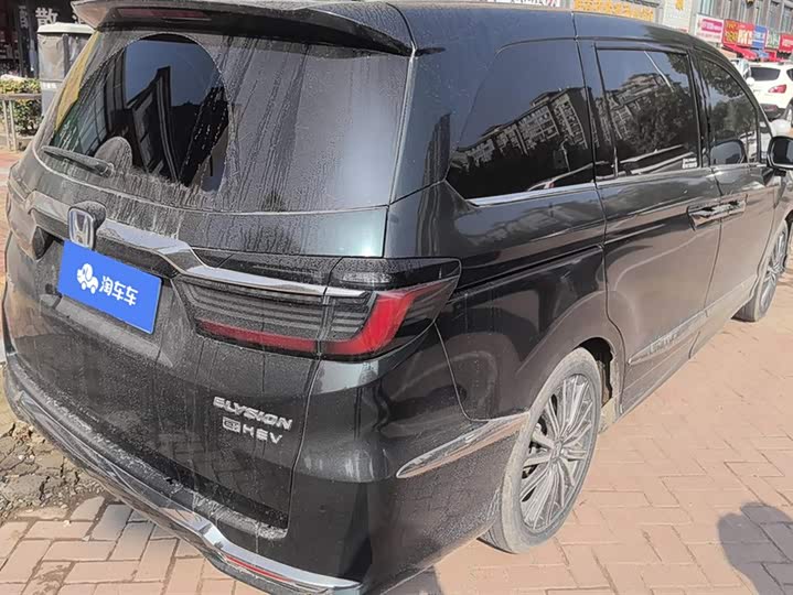 Фото 3 - Honda Elysion