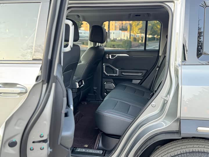 Фото 8 - Jetour T2