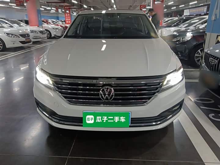 Фото 3 - Volkswagen Lavida