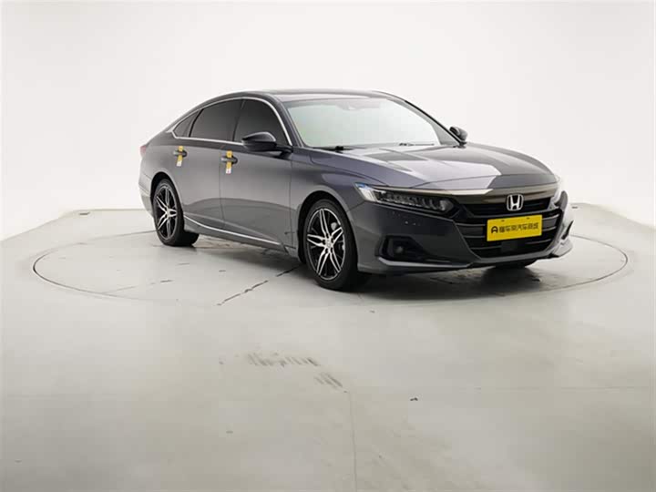 Фото 4 - Honda Accord