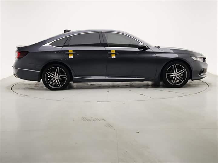 Фото 9 - Honda Accord