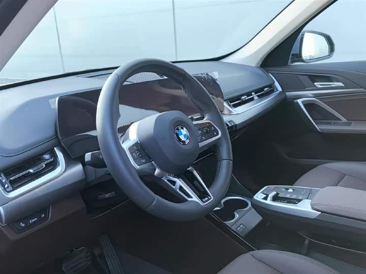 Фото 9 - BMW X1