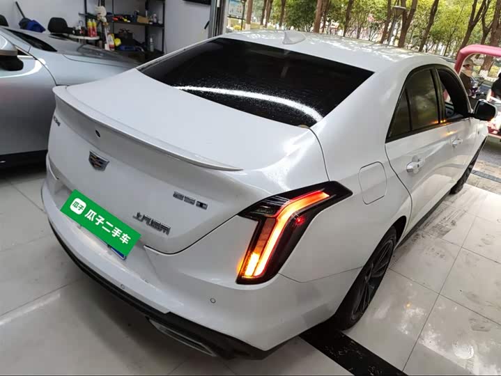 Фото 7 - Cadillac CT4
