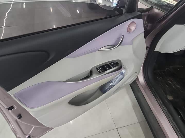 Фото 7 - BYD Dolphin