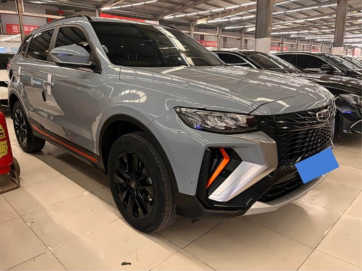 Фото 3 - Geely Atlas