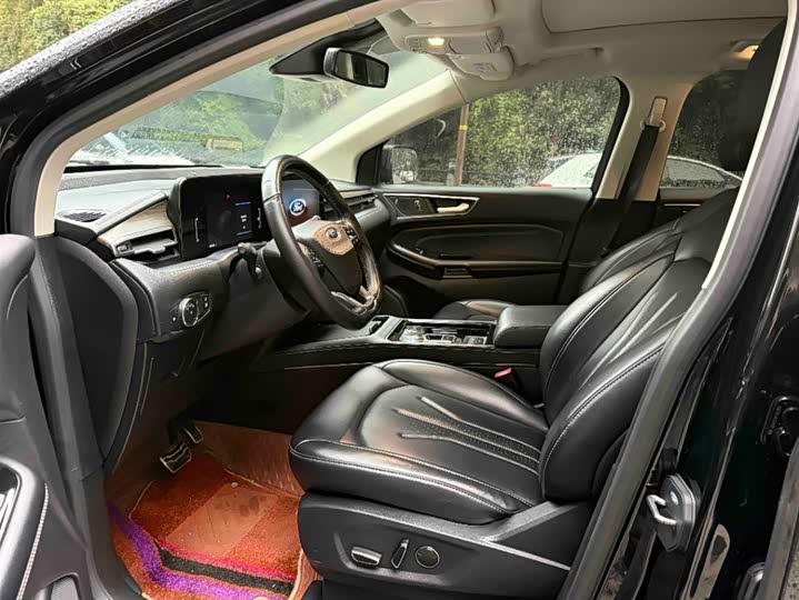 Фото 3 - Ford Edge