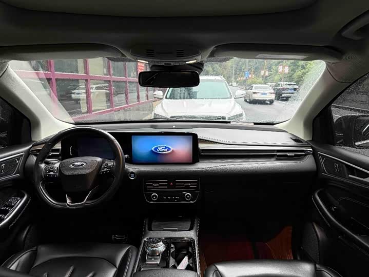 Фото 4 - Ford Edge