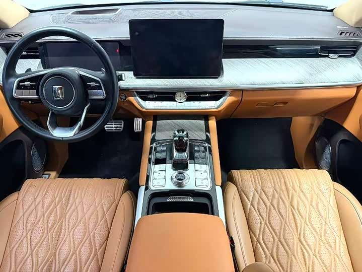 Фото 4 - Tank 500 Hybrid